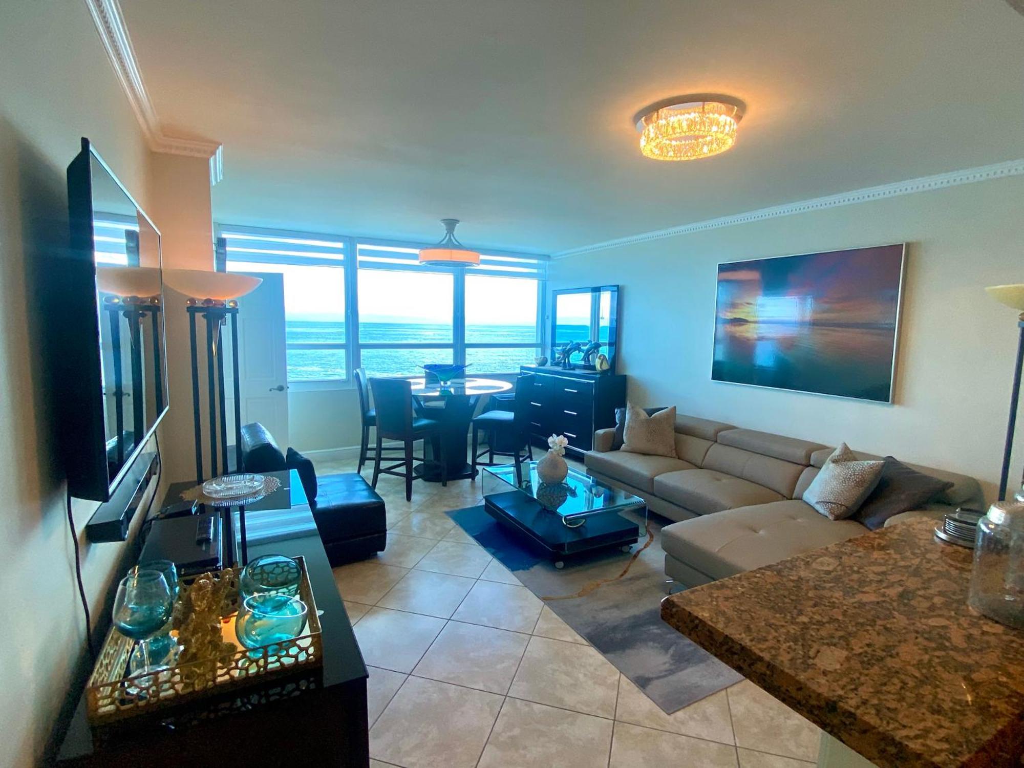 Castle Beach Resort Condo — Fotos 2